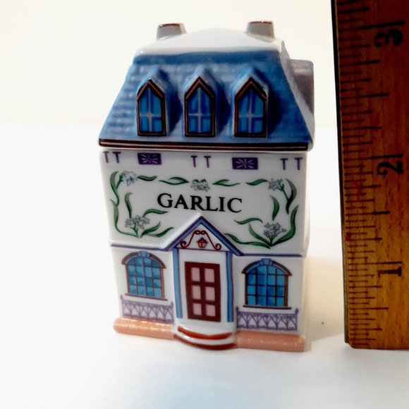 Vintage 1989 LENOX SPICE VILLAGE Porcelain Victorian House GARLIC Jar - … - Picture 1 of 10